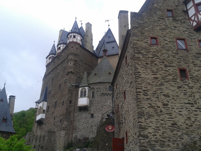 Burg Eltz Burgen Tour