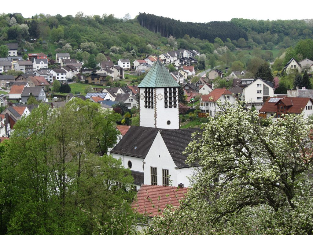 Dalhausen, Beverungen, Der Geburtsort der Kunstmaler Karl und Gustav Behre.