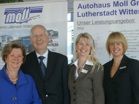 Ursula & Erhard Moll mit den Töchtern Susann Moll-Becker und Kerstin Schönemann
