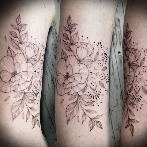 dotwork-geometric-fineline-tattoo-berlin-blumen-ornamente