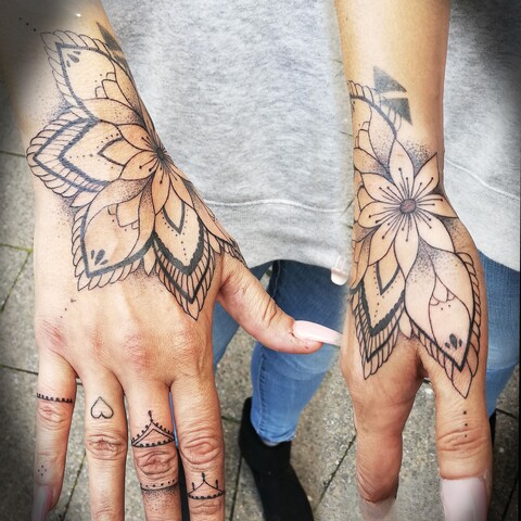 mandala-dotwork-handtattoo-berlin