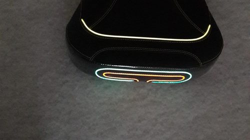 Sitzbank mit LED-Streifen