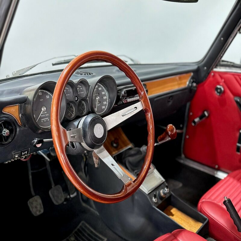 Alfa Romeo Giulia GT Junior CoupÈ 1975