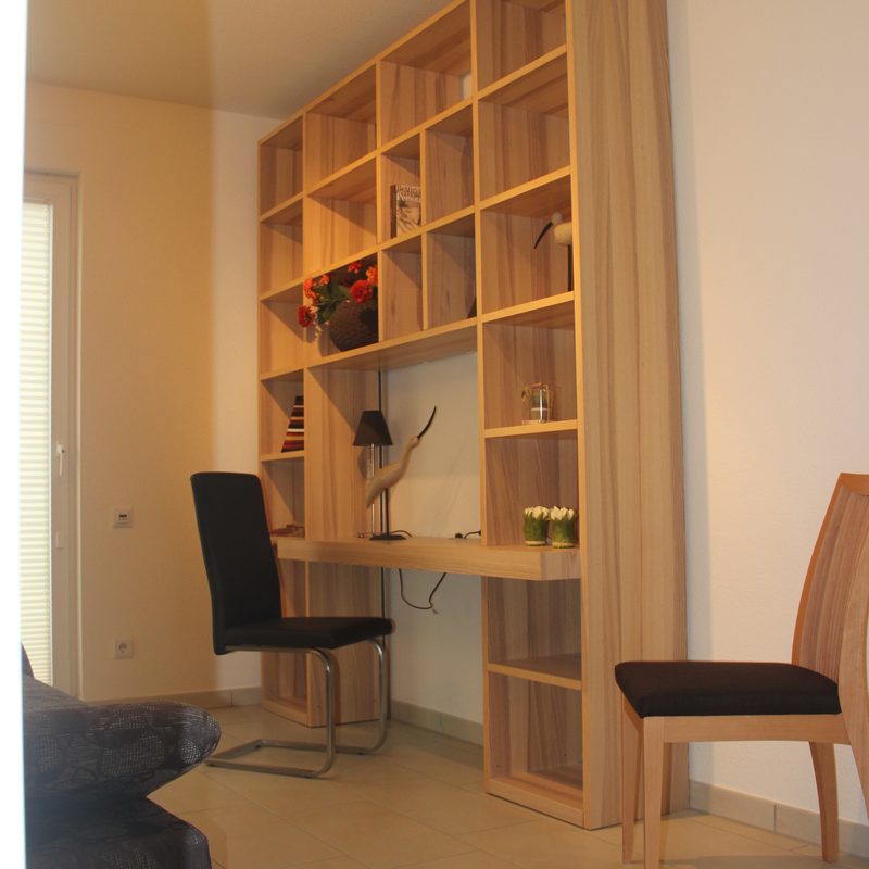 Wohnraum - Regalwand