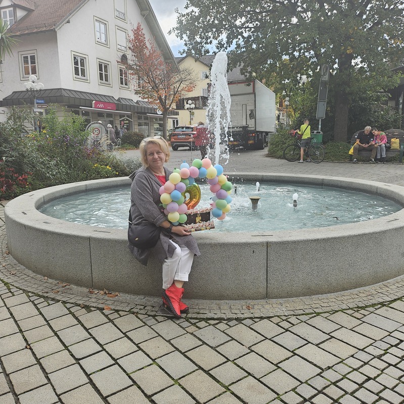 Liebe Ibi so schnell vergeht die Zeit, wir sind überglücklich das du die letzen zwei Jahre mit uns an der Seite gearbeitet hast.