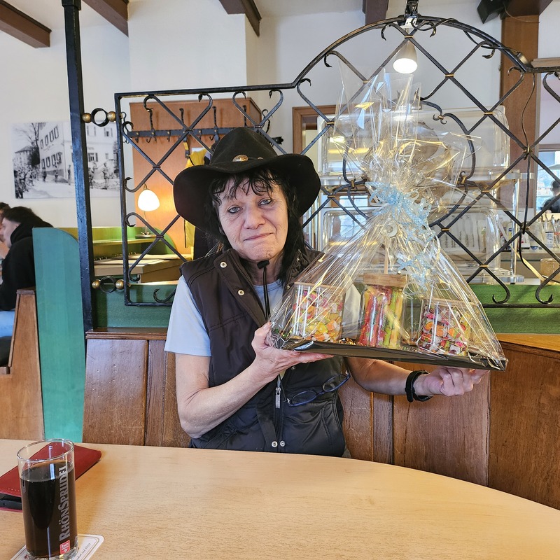  Liebe Bea, so schnell vergehen 3 Jahre, vielen lieben dank auf viele weitere Jahre mit dir.......