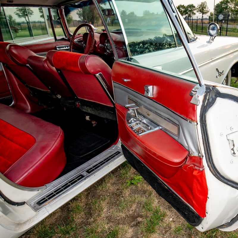 IMPERIAL CROWN 4 DOOR HARDTOP