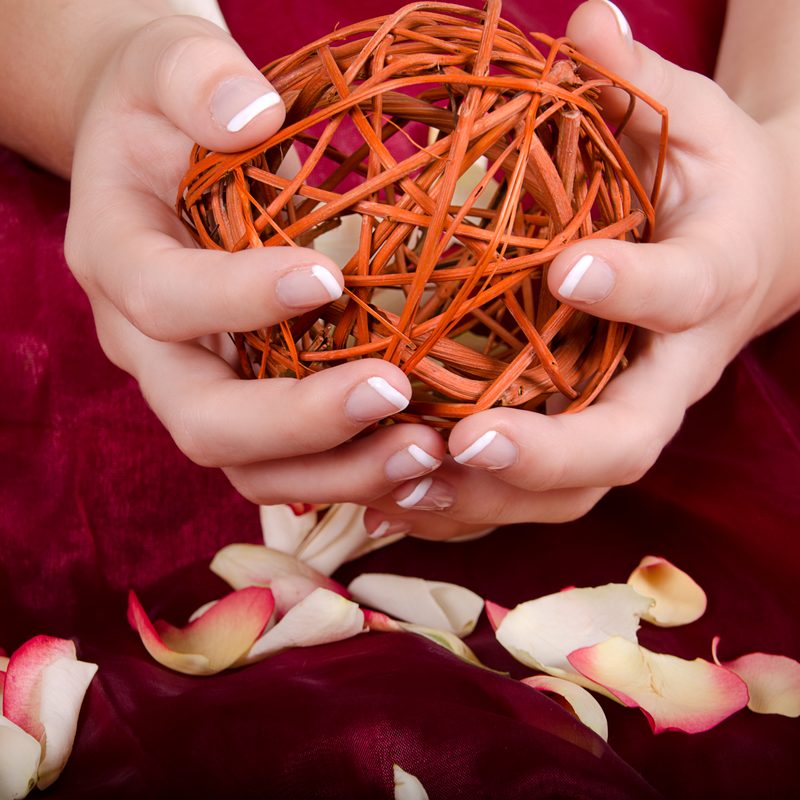 Nagelmodellage mit Gelnägeln und French