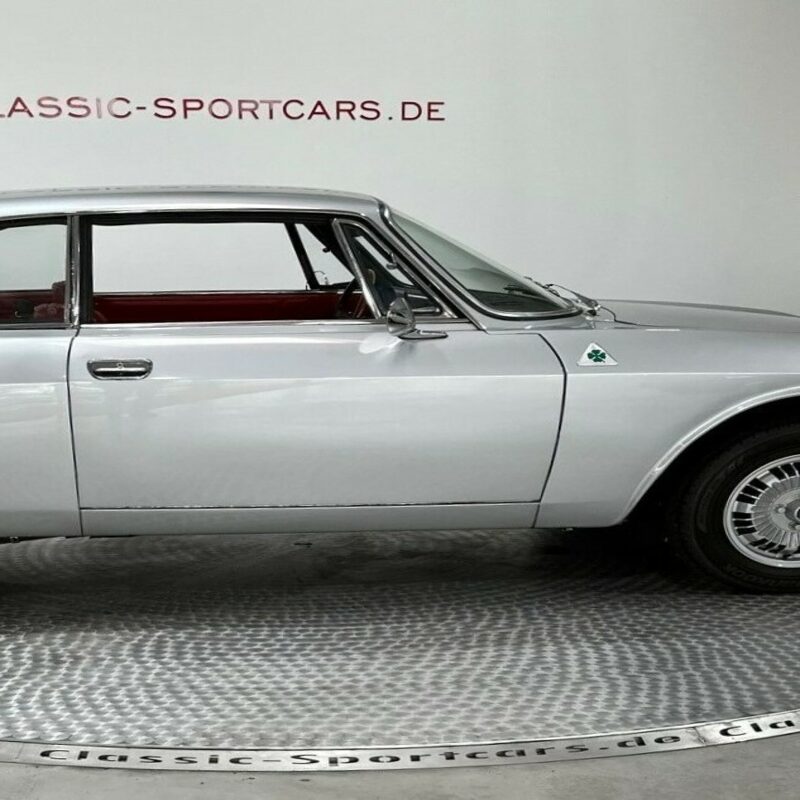 Alfa Romeo Giulia GT Junior CoupÈ 1975