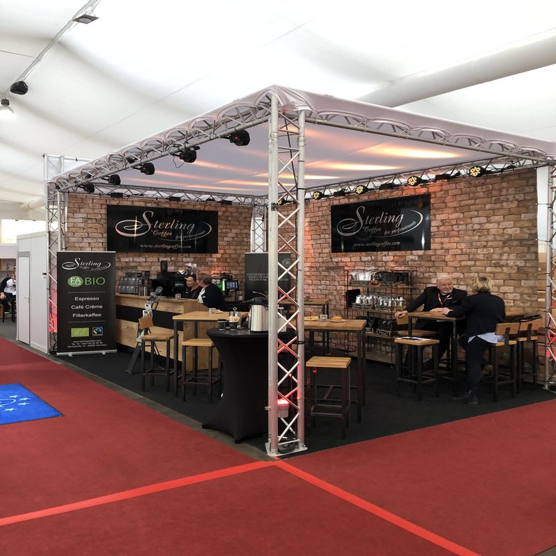 Mitarbeiter im Gespräch