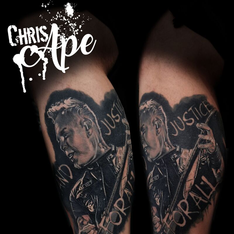 Realistic Portrait Tattoo Berlin Gitarrist